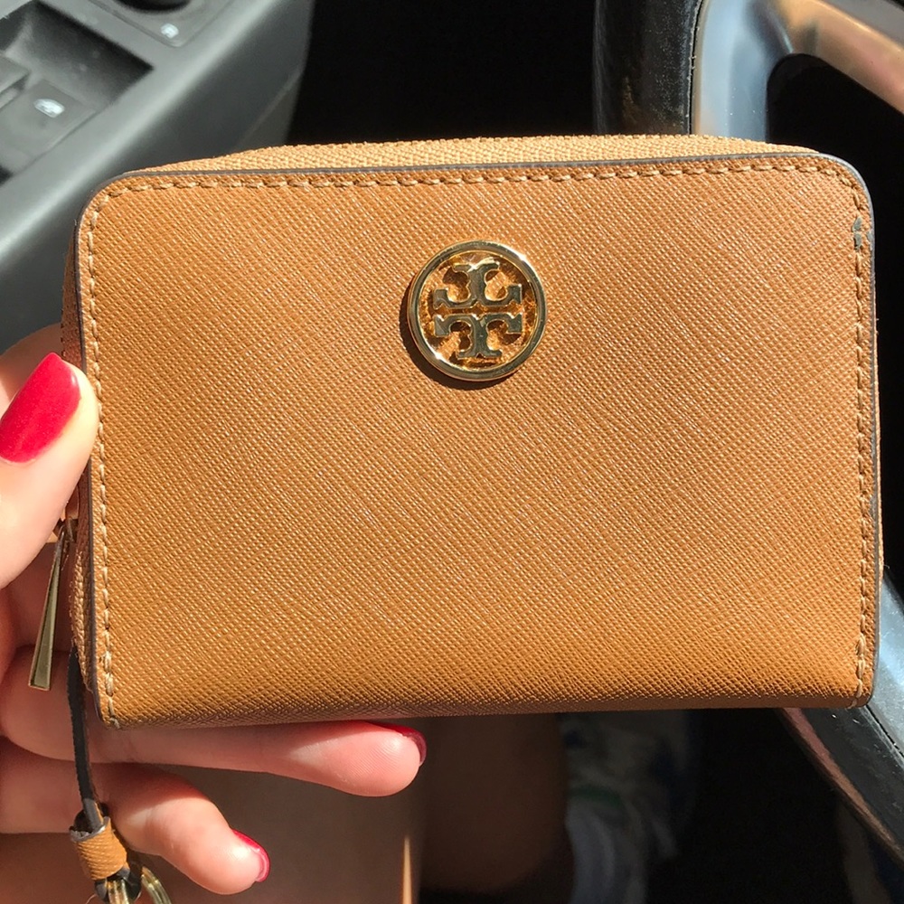 Tory Burch wallet
